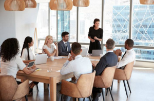 O chefe do compartilhamento excessivo: transparência em excesso pode estar prejudicando você
