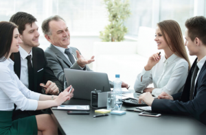 Como os CEOs podem construir uma base para o sucesso durante os primeiros 100 dias?
