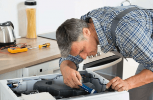 7 dicas para quem vai trabalhar de casa com assistência de eletrodomésticos