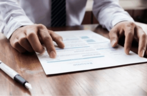 Descubra o que os recrutadores mais olham no currículo