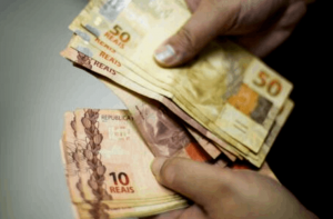 Benefícios do governo para quem tem filhos - Como solicitar pela internet
